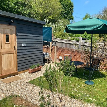 Bridport Garden Suite Exterior photo