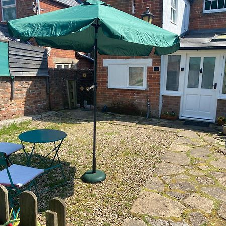 Bridport Garden Suite Exterior photo